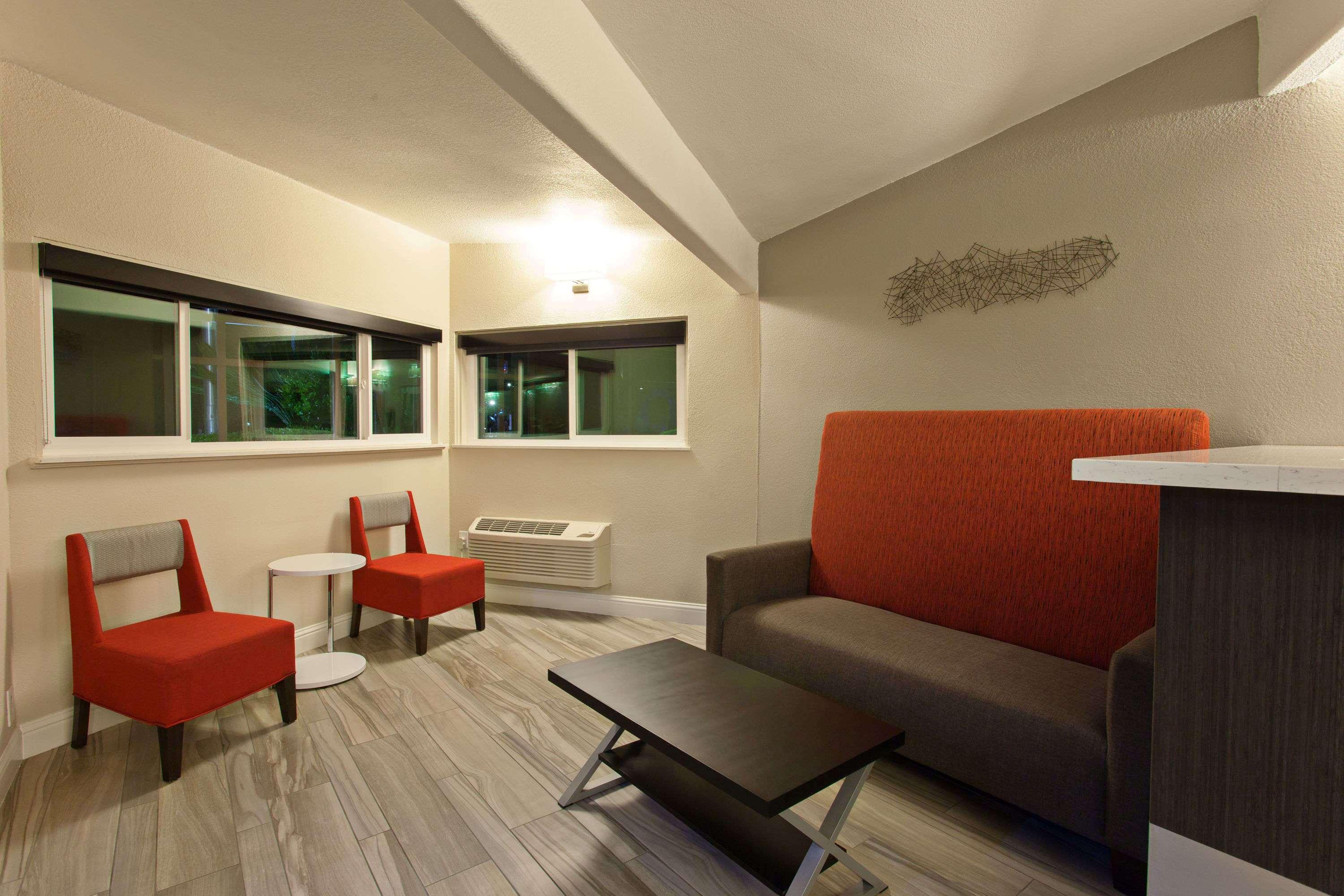 Days Inn By Wyndham Chowchilla Gateway To Yosemite Екстер'єр фото
