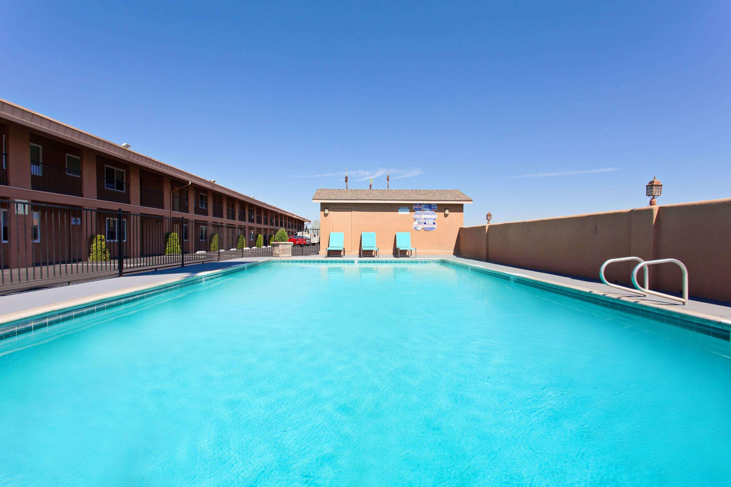 Days Inn By Wyndham Chowchilla Gateway To Yosemite Екстер'єр фото